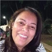 Pedagogo, ensina crianças, adolescente e adultos com dificuldade na língua portuguesa